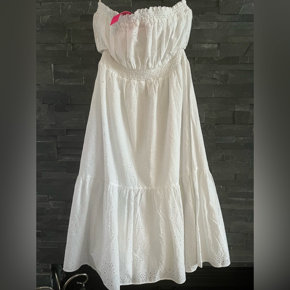 Lilly Pulitzer® Nicole Strapless Eyelet 100% Cotton Fully Lined w/Cotton dress - Picture 4 of 16